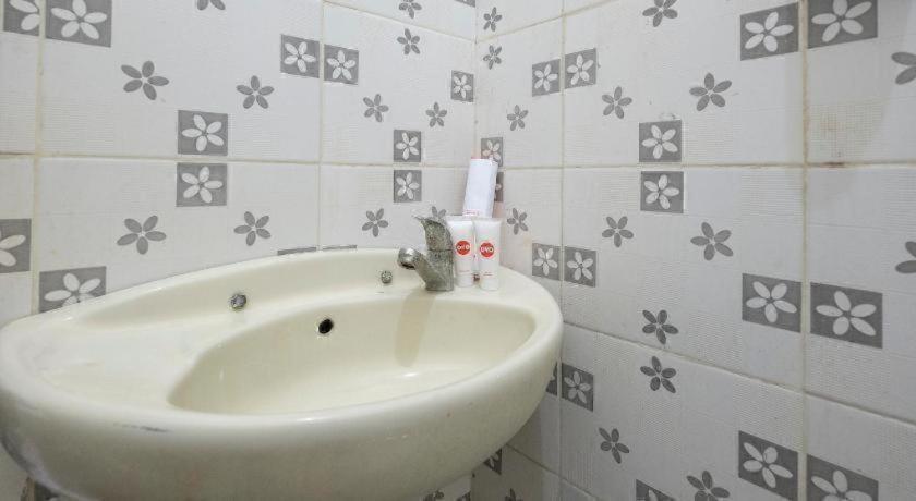 Hotel Permata Makassar Esterno foto